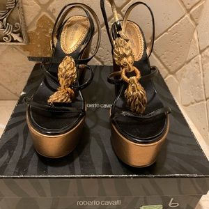 Shoes wedge heels roberto cavalli